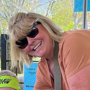 Meet your Posher, Michele